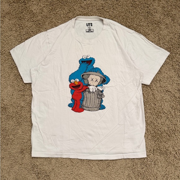 Uniqlo x KAWS Other - KAWS x Uniqlo UT x Sesame Street Cookie Monster/ Elmo White T-Shirt Men's XL